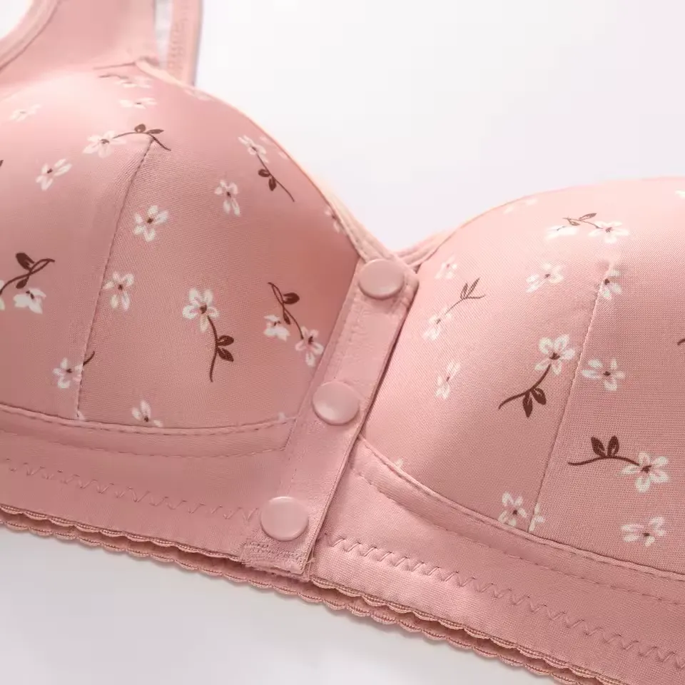 Detalhes do sutiã — fechamento frontal, costura e tecido