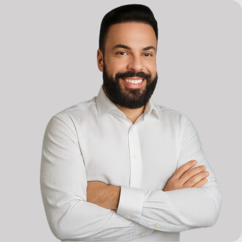 Dr. Elias Medeiros