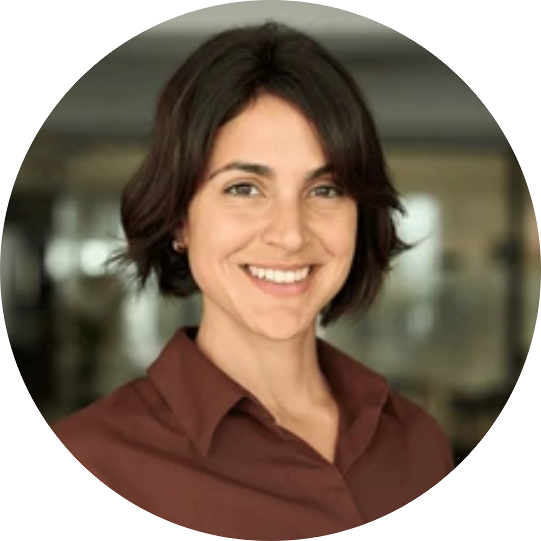 Olivia Bennett, 39 years old